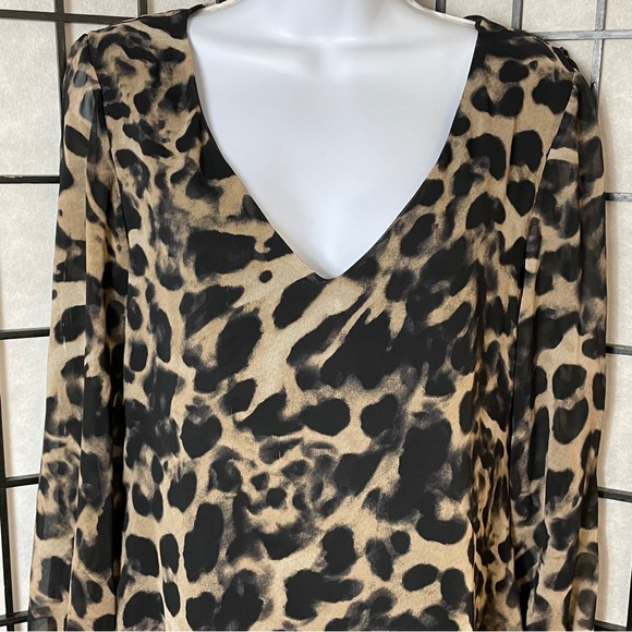 Tobi fancy feline shift dress size small - Picture 2 of 10